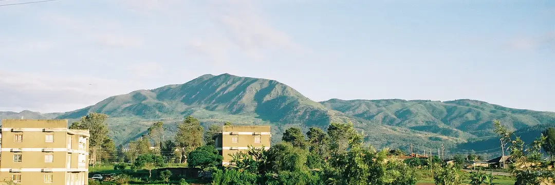 Milima inayozunguka mji wa Mbeya